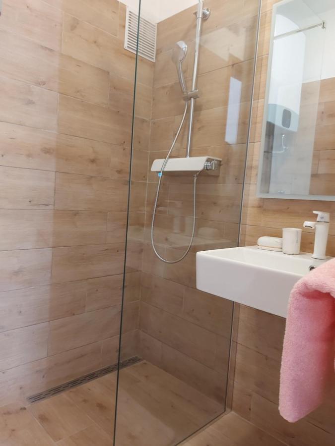 Apartments Garden روفينج المظهر الخارجي الصورة