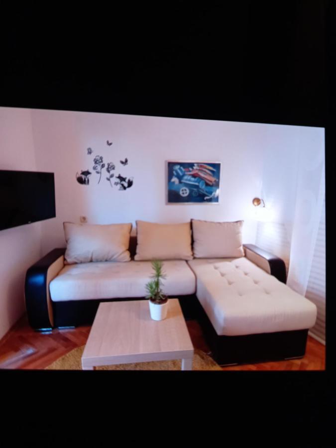 Apartments Garden روفينج المظهر الخارجي الصورة