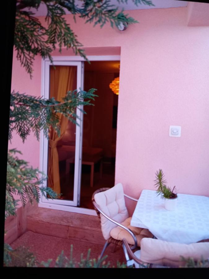 Apartments Garden روفينج المظهر الخارجي الصورة