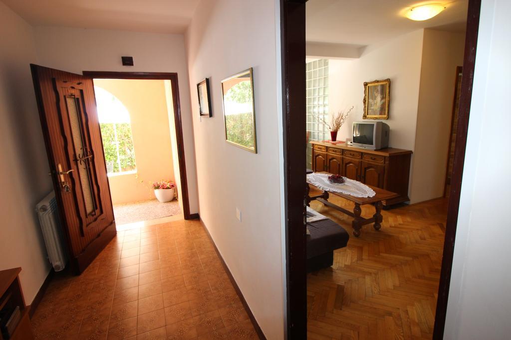 Apartments Garden روفينج المظهر الخارجي الصورة