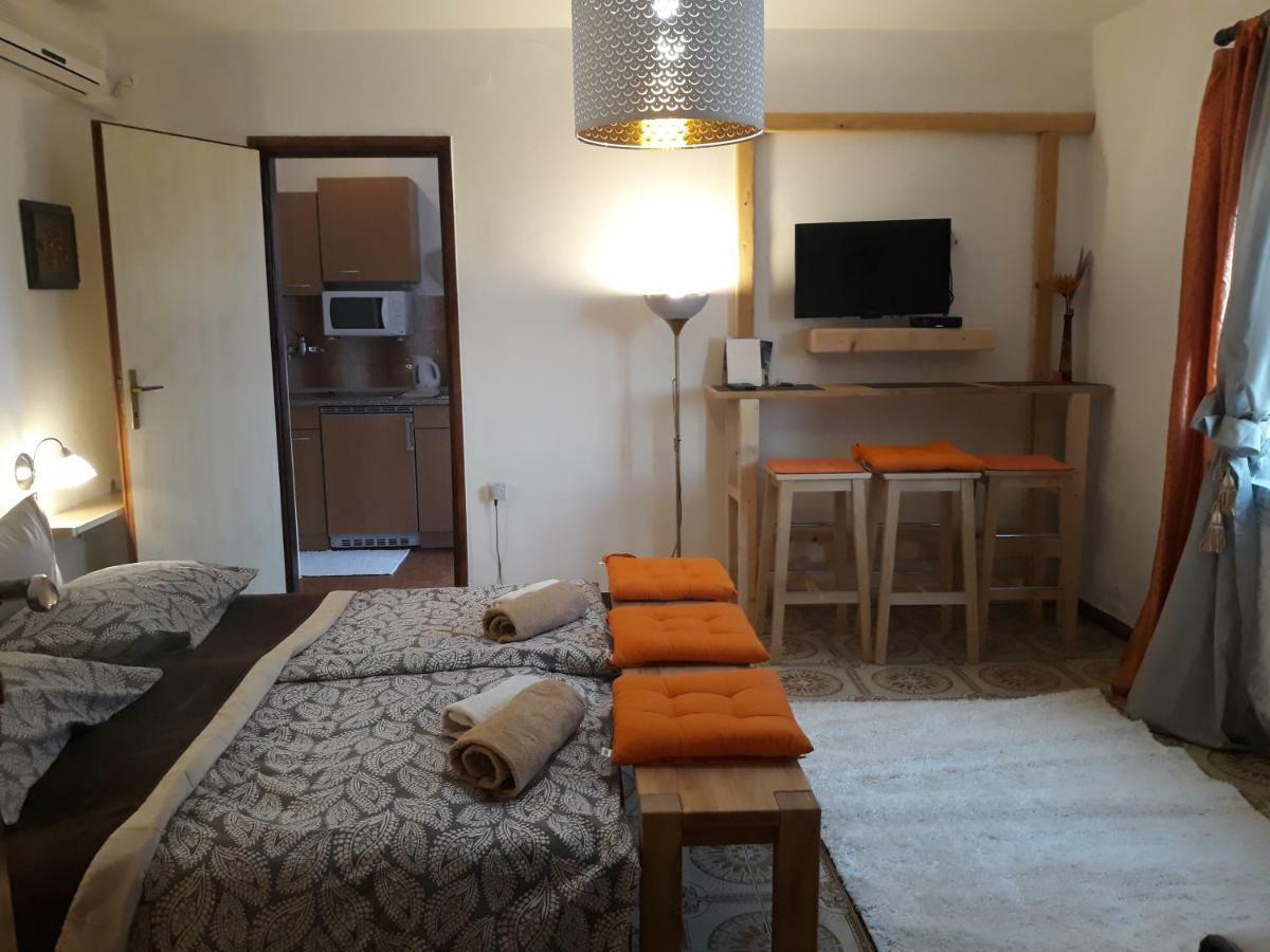 Apartments Garden روفينج المظهر الخارجي الصورة